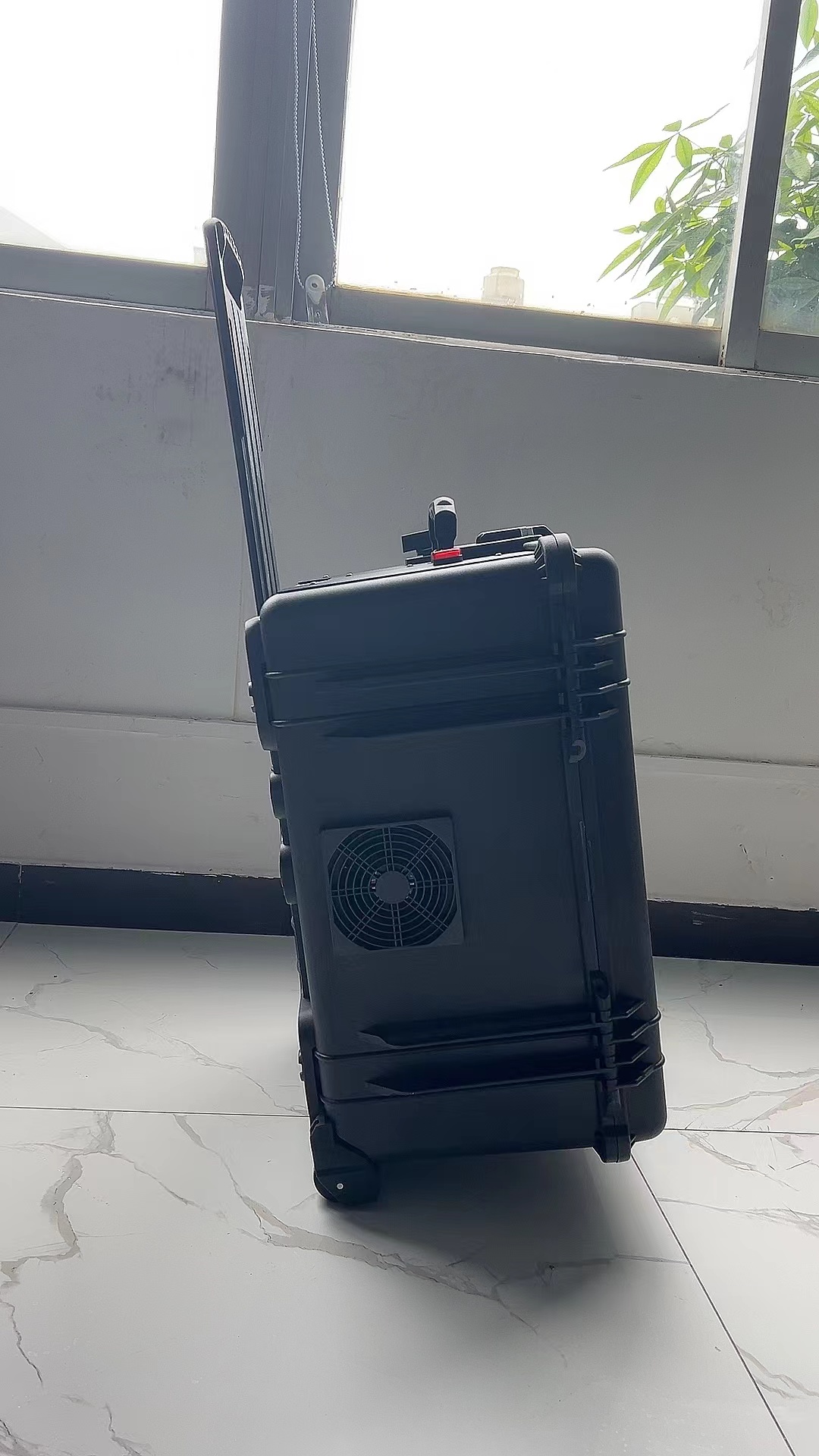 增城手拉箱型移动通信干扰器